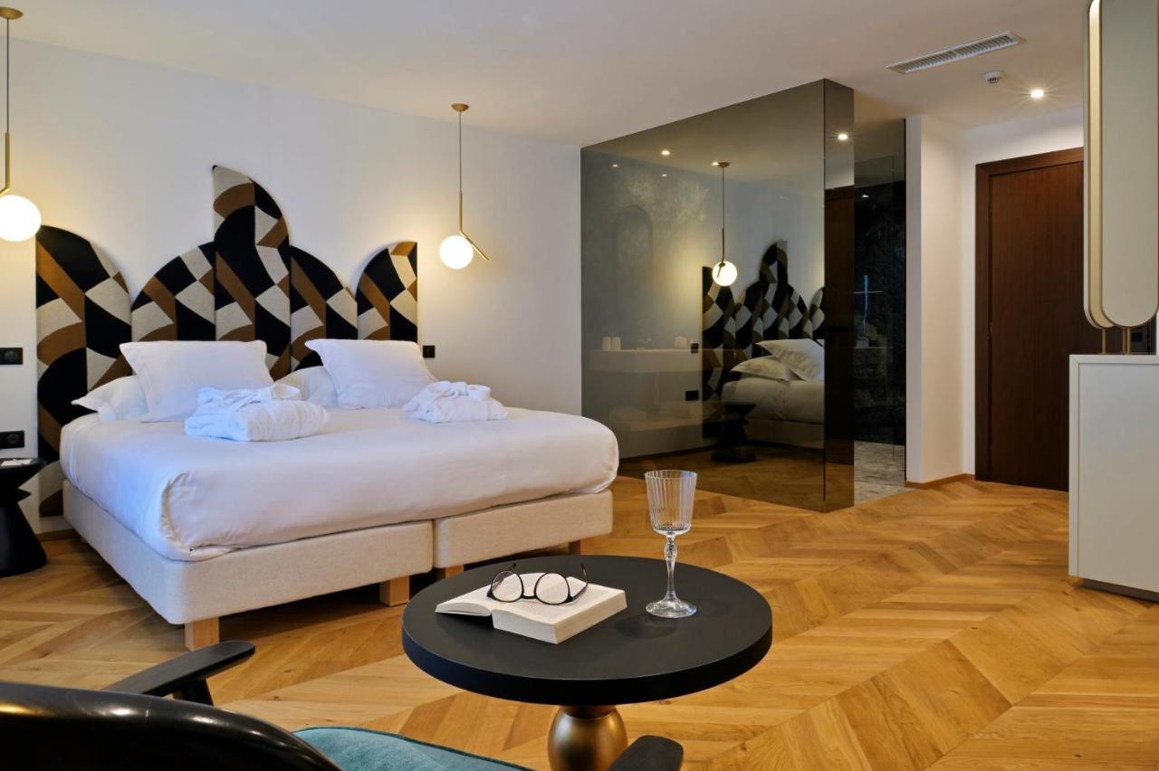 Hotel & Spa Rocabella เอลเลอรูซ ภายนอก รูปภาพ