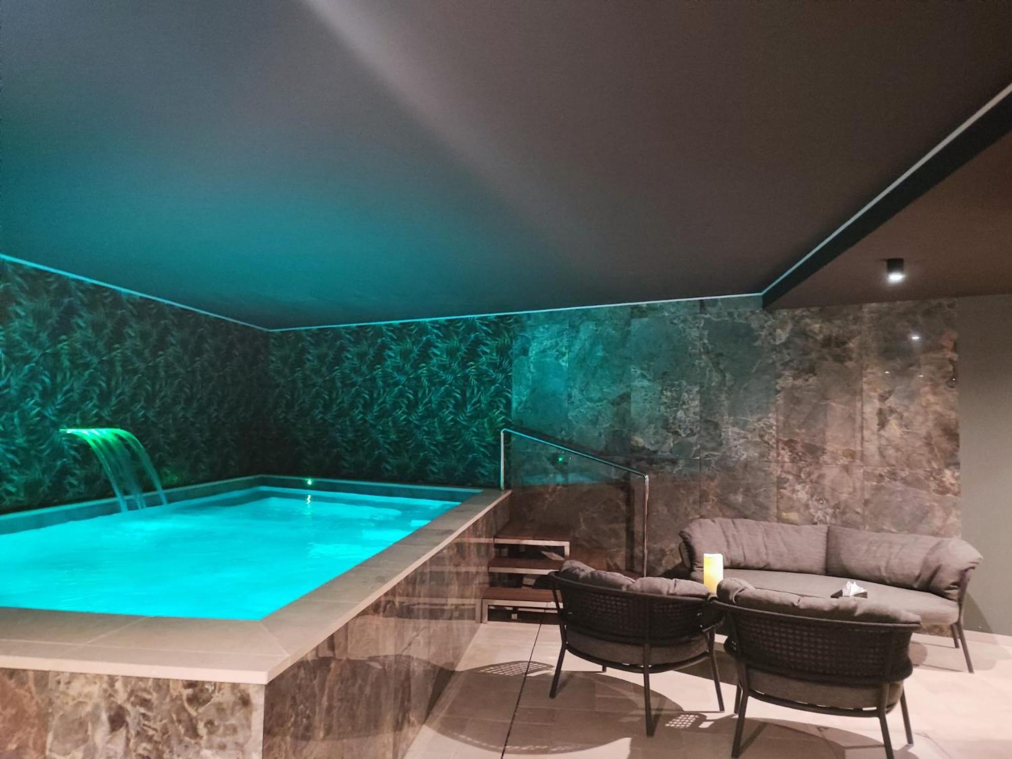 Hotel & Spa Rocabella เอลเลอรูซ ภายนอก รูปภาพ
